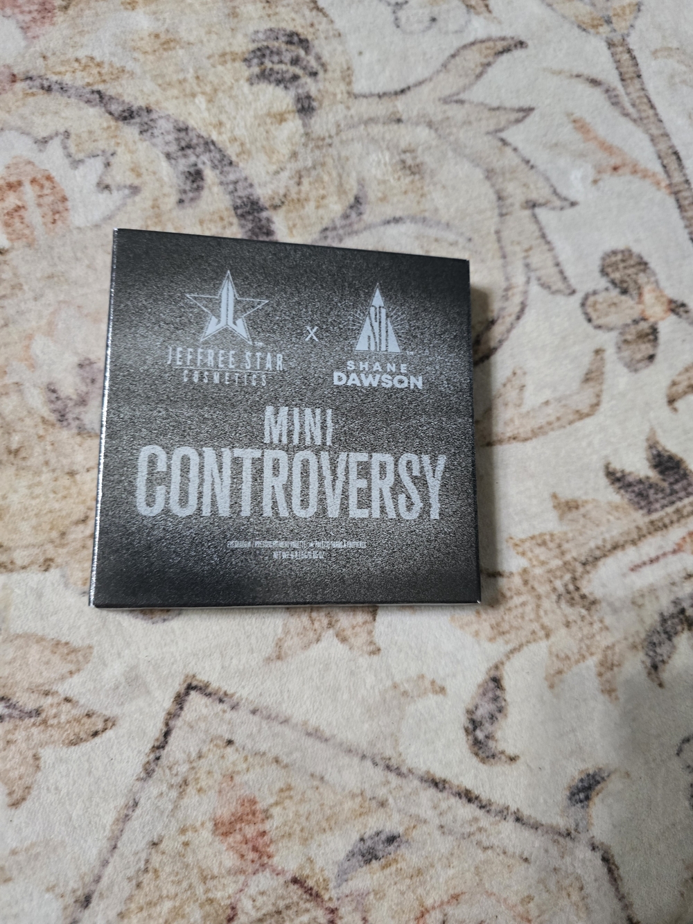 Jeffree Star Mini Controversy Eyeshadow Palette